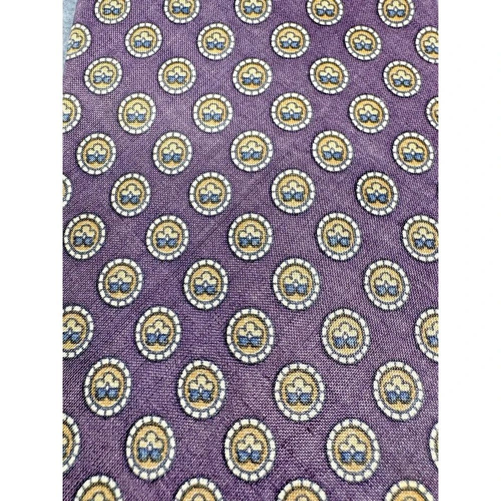 Silk Medallion Pattern Necktie Purple Gold Classic Mens‎ Tie Vintage